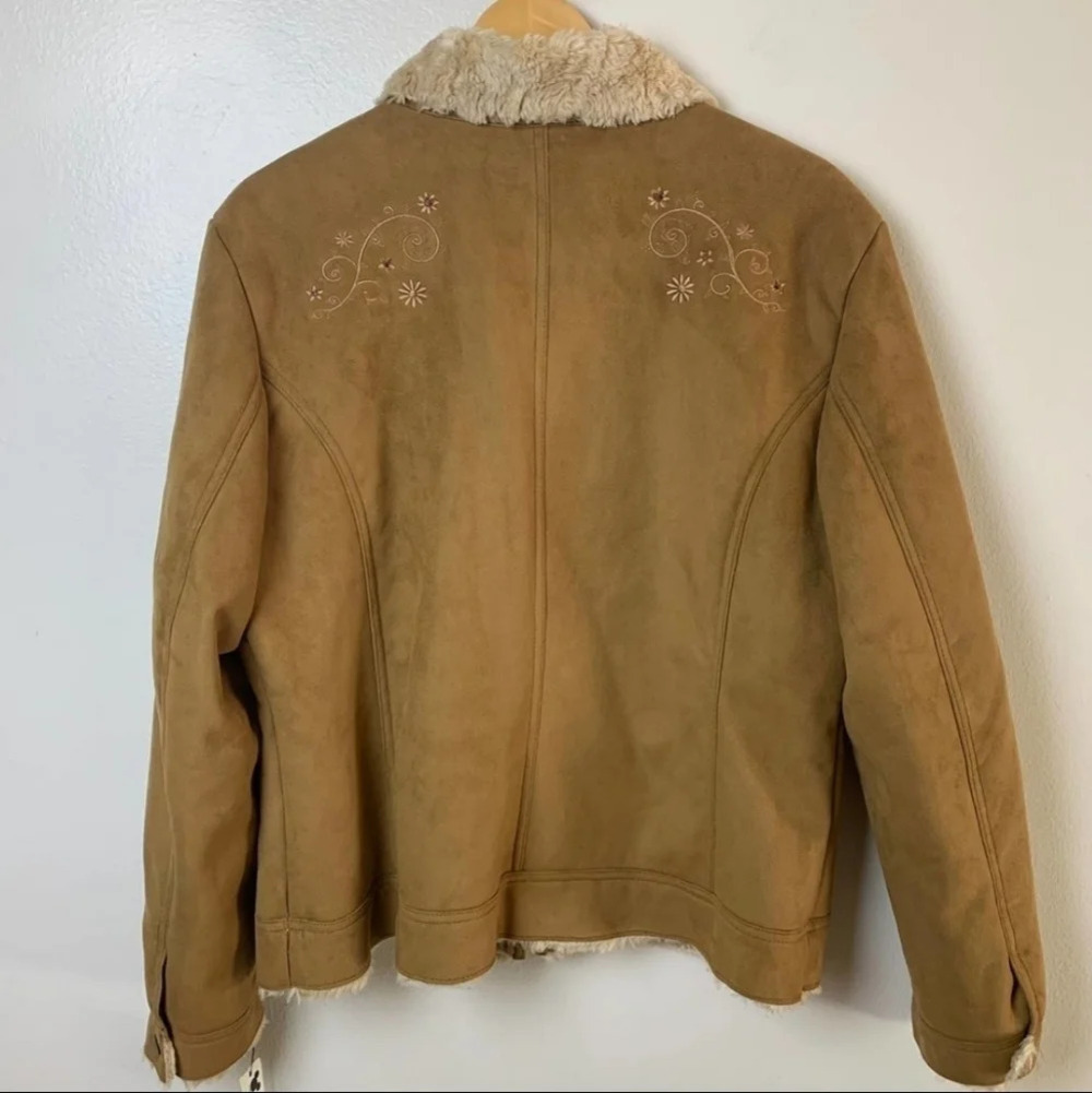 DISNEY Resorts Faux Suede Jacket NWT 😍 - Picture 3 of 13